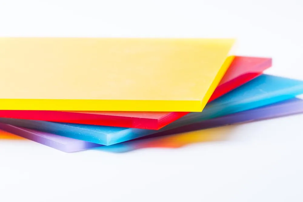 Akrylika: Acrylic Materials Uses Benefits and Modern Applications