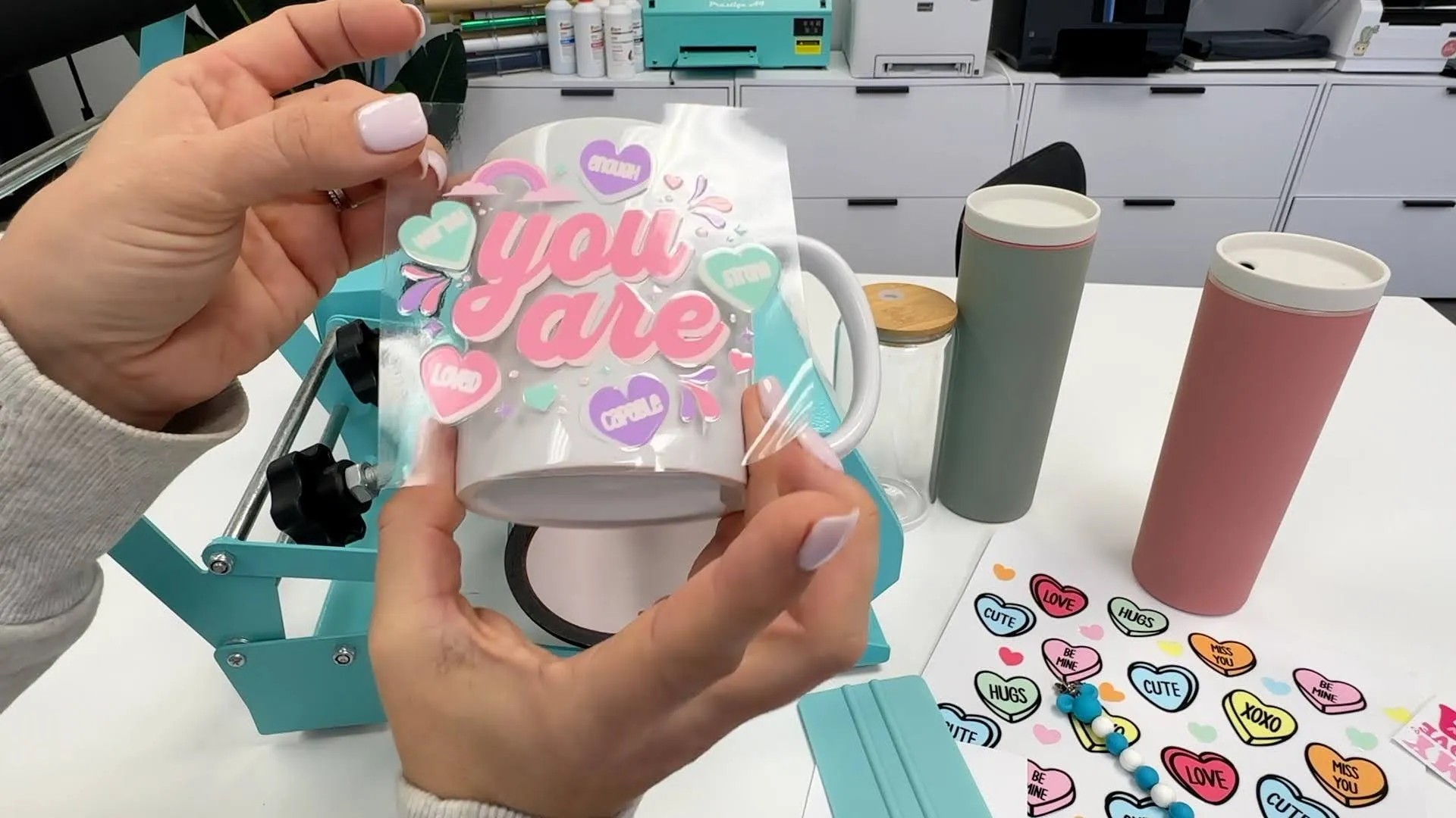 How E-Commerce Sellers Use UV DTF Stickers to Stand Out