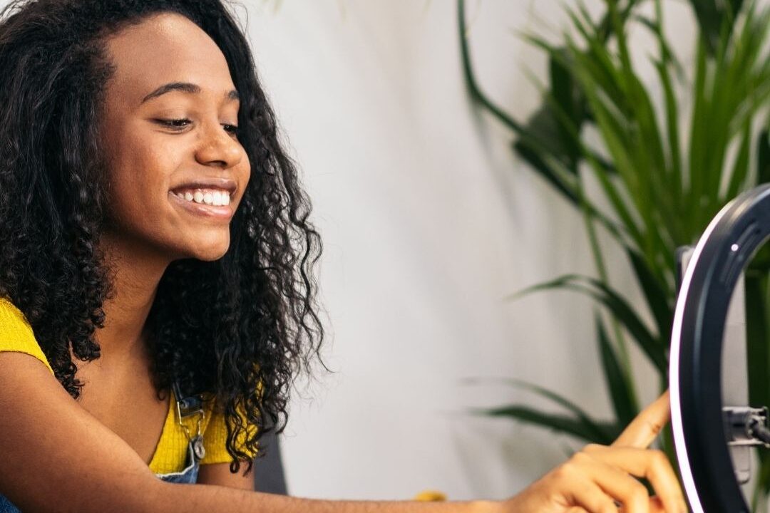 Top 7 Ways Digital Creators Are Building Automated Income Streams with AI in 2026